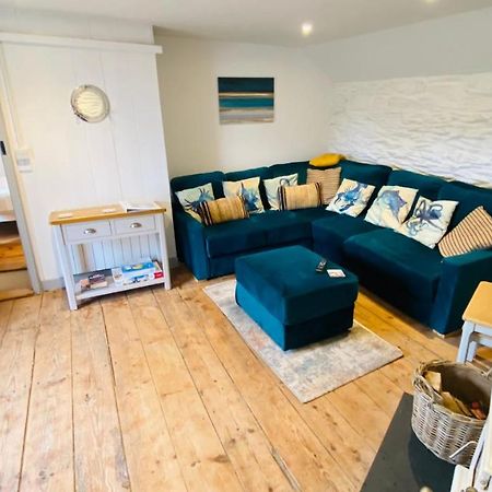 Spindrift Is A Beautiful Newly Refurbished Three Bedroom Private Family House Located On The Old Harbour And The Coastal Path In The Heart Of Beautiful Polperro Εξωτερικό φωτογραφία