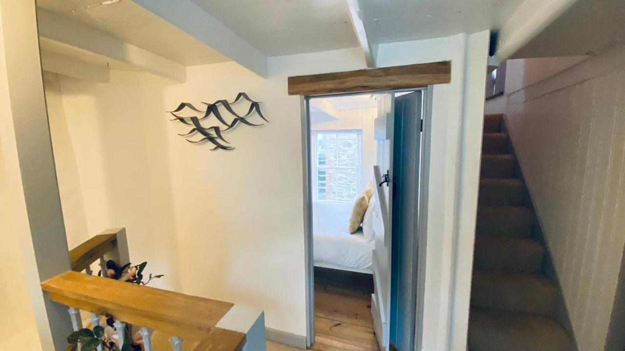 Spindrift Is A Beautiful Newly Refurbished Three Bedroom Private Family House Located On The Old Harbour And The Coastal Path In The Heart Of Beautiful Polperro Εξωτερικό φωτογραφία