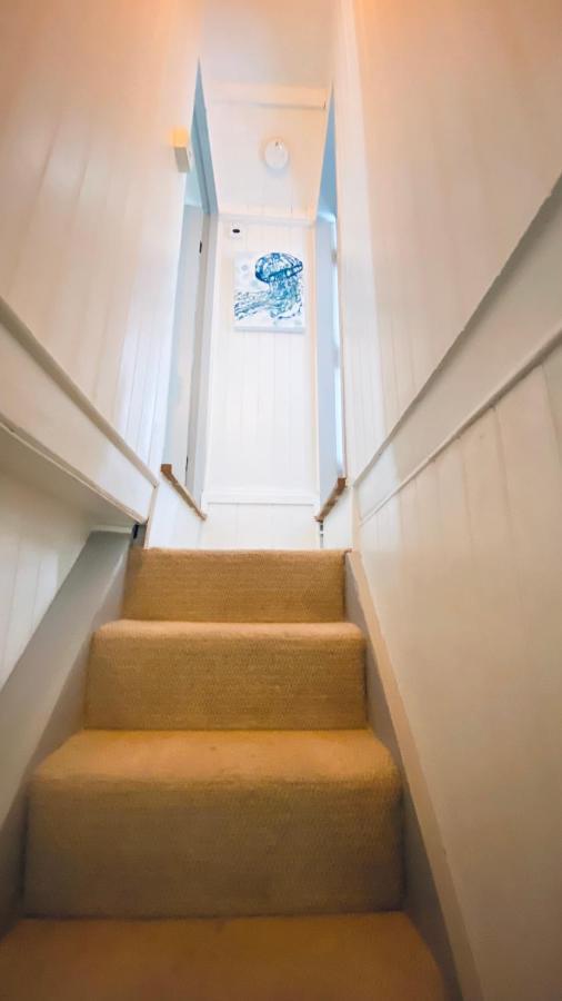 Spindrift Is A Beautiful Newly Refurbished Three Bedroom Private Family House Located On The Old Harbour And The Coastal Path In The Heart Of Beautiful Polperro Εξωτερικό φωτογραφία